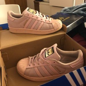 Used Pink Superstars